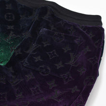 Load image into Gallery viewer, 極美品 LOUIS VUITTON ルイヴィトン モノグラム ベルベット パンツ RM241M FVH HQY32W サイズS 総柄 マルチカラー 中古 4b011782
