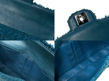 Load image into Gallery viewer, 極美品 CHANEL シャネル イーストウエスト チェーンワンショルダーバッグ 7番台 ココマーク ツイード レザー ブルー 中古 4b001179