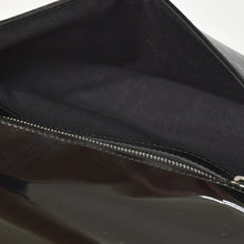 Load image into Gallery viewer, LOUIS VUITTON ルイヴィトン クラッチバッグ エピ ポシェット ソブ ノワール×シルバー エピ エレクトリック セカンドバッグ カラー ブラック 美品 中古 4b011875