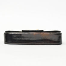 Load image into Gallery viewer, LOUIS VUITTON ルイヴィトン クラッチバッグ エピ ポシェット ソブ ノワール×シルバー エピ エレクトリック セカンドバッグ カラー ブラック 美品 中古 4b011875