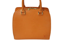 Load image into Gallery viewer, 極美品 LOUIS VUITTON ルイヴィトン ポンヌフ ハンドバッグ M5205H エピレザー マンダリン ゴールド金具 中古 4b001188