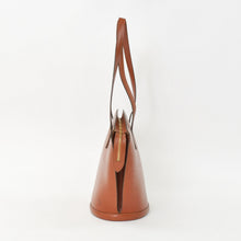 Load image into Gallery viewer, LOUIS VUITTON ルイヴィトン トートバッグ M52263 サンジャック エピ ショルダーバッグ ブラウン エピレザー ゴールド金具 美品 中古 4b011893
