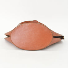 Load image into Gallery viewer, LOUIS VUITTON ルイヴィトン トートバッグ M52263 サンジャック エピ ショルダーバッグ ブラウン エピレザー ゴールド金具 美品 中古 4b011893