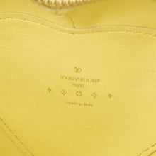 Load image into Gallery viewer, 極美品 LOUIS VUITTON ルイヴィトン キープマイハート ショルダーバッグ M83267 イエロー モノグラムヴェルニ ゴールド金具 中古 4b011901