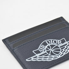 Load image into Gallery viewer, 新品未使用 DIOR ディオール AIR DIOR カードケース レザー ネイビー ホワイト 中古 4b012043