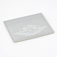 Load image into Gallery viewer, 新品未使用 DIOR ディオール AIR DIOR カードケース パスケース 2NICH001YWD レザー ホワイト 中古 4b012043