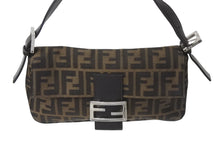 画像をギャラリービューアに読み込む, FENDI フェンディ ズッカ柄 マンマバケット ワンショルダーバッグ 26424 ブラウン シルバー金具 美品 中古 4b001207