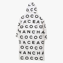 画像をギャラリービューアに読み込む, 新品同様 CHANEL シャネル ロゴ バスローブ ジャケット P74329V66015 ガウン ブラック ホワイト サイズM 中古 4a000083