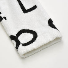 画像をギャラリービューアに読み込む, 新品同様 CHANEL シャネル ロゴ バスローブ ジャケット P74329V66015 ガウン ブラック ホワイト サイズM 中古 4b012150