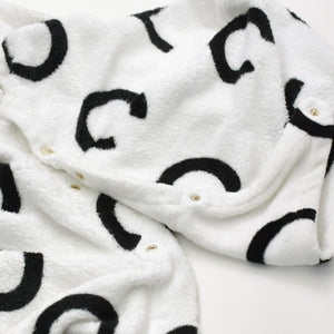 Like new CHANEL Logo Bathrobe Jacket P74329V66015 Gown Black White Size M Used 4a000083