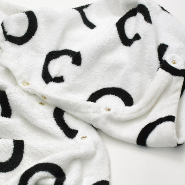 Like new CHANEL Logo Bathrobe Jacket P74329V66015 Gown Black White Size M Used 4a000083