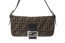画像をギャラリービューアに読み込む, FENDI フェンディ マンマバケット ワンショルダーバッグ 26424 ズッカ柄 ブラウン キャンバス レザー シルバー金具 美品 中古 4b001231