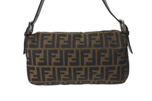 画像をギャラリービューアに読み込む, FENDI フェンディ マンマバケット ワンショルダーバッグ 26424 ズッカ柄 ブラウン キャンバス レザー シルバー金具 美品 中古 4b001231