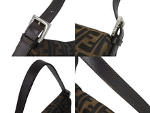 画像をギャラリービューアに読み込む, FENDI フェンディ マンマバケット ワンショルダーバッグ 26424 ズッカ柄 ブラウン キャンバス レザー シルバー金具 美品 中古 4b001231