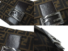 画像をギャラリービューアに読み込む, FENDI フェンディ マンマバケット ワンショルダーバッグ 26424 ズッカ柄 ブラウン キャンバス レザー シルバー金具 美品 中古 4b001231