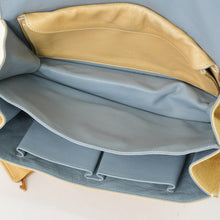 Load image into Gallery viewer, 極美品 PRADA プラダ ワンショルダーバッグ BR2396 レザー ベージュ ブルー サウンドロック マットゴールド金具 中古 4b012451