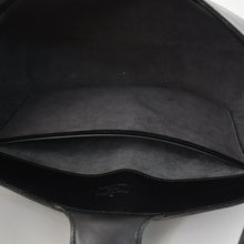 Load image into Gallery viewer, 極美品 LOUIS VUITTON ルイヴィトン レヴリ ワンショルダーバッグ ハンドバッグ M52162 ブラック エピレザー 中古 4b012458