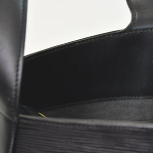 極美品 LOUIS VUITTON ルイヴィトン レヴリ ワンショルダーバッグ ハンドバッグ M52162 ブラック エピレザー 中古 4b012458