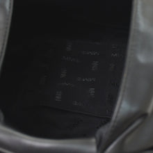 Load image into Gallery viewer, Maison Margiela メゾンマルジェラ MM6 エムエム6 JAPANESE HANDBAG ジャパニーズ ハンドバッグ レザー 美品 中古 4b012471