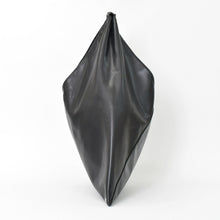 Load image into Gallery viewer, Maison Margiela メゾンマルジェラ MM6 エムエム6 JAPANESE HANDBAG ジャパニーズ ハンドバッグ レザー 美品 中古 4b012471