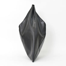 Load image into Gallery viewer, Maison Margiela メゾンマルジェラ MM6 エムエム6 JAPANESE HANDBAG ジャパニーズ ハンドバッグ レザー 美品 中古 4b012471