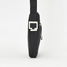 Load image into Gallery viewer, 新品未使用 Christian Dior クリスチャンディオール ショルダーバッグ ブラック キャンバス シルバー金具 美品 中古 4b012472