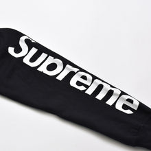 Load image into Gallery viewer, Supreme シュプリーム Sideline Hooded Sweatshirt サイドライン・フーデッド・スウェットシャツ ブラック サイズM 美品 中古 4b012594