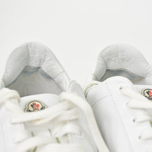 画像をギャラリービューアに読み込む, MONCLER モンクレール Low Cut Sneakers ローカットスニーカー ホワイト イタリア製 美品 中古 4b012613