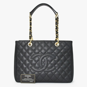Very Good Condition CHANEL Chain Tote Bag GST Black Caviar Skin A50995 Coco Mark Black Gold Hardware Used 4a001276