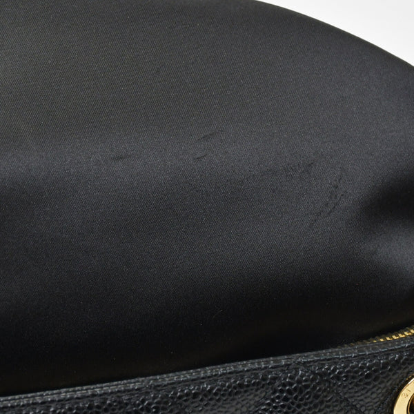 Very Good Condition CHANEL Chain Tote Bag GST Black Caviar Skin A50995 Coco Mark Black Gold Hardware Used 4a001276