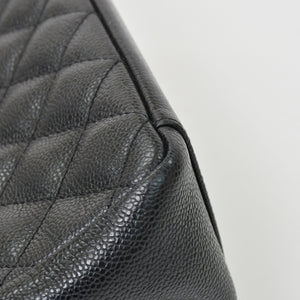 Very Good Condition CHANEL Chain Tote Bag GST Black Caviar Skin A50995 Coco Mark Black Gold Hardware Used 4a001276