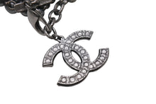 Load image into Gallery viewer, CHANEL シャネル 6連 パールネックレス A14C刻印 ココマーク メタリック フェイクパール グレー ブラック系 美品 中古 4b001298