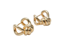 Load image into Gallery viewer, 極美品 BOTTEGAVENETA ボッテガヴェネタ ノット フープピアス 815945VAHU08120 重量約17.3g Ag925刻印 シルバ−925 GP 中古 4b001301