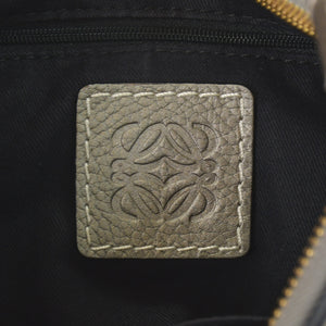 [USED/中古]LOEWE ロエベ ショルダーバッグ シルバー キャンバス レザー ゴールド金具 Bランク 中古 4b013018