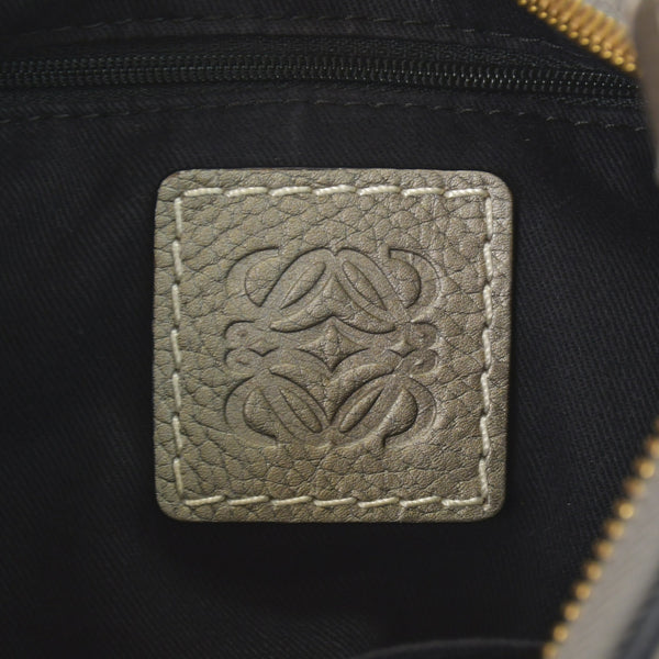 [USED/中古]LOEWE ロエベ ショルダーバッグ シルバー キャンバス レザー ゴールド金具 Bランク 中古 4b013018
