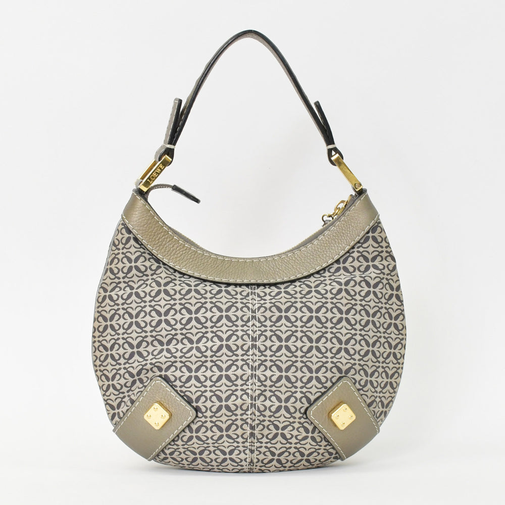 [USED/Used] LOEWE Shoulder Bag Silver Canvas Leather Gold Hardware B Rank Used 4b013018