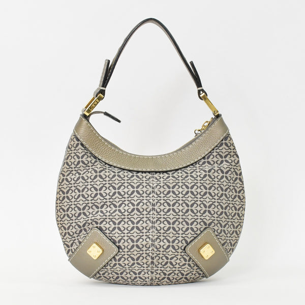 [USED/中古]LOEWE ロエベ ショルダーバッグ シルバー キャンバス レザー ゴールド金具 Bランク 中古 4b013018