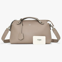 Load image into Gallery viewer, FENDI フェンディ バイザウェイ 2WAY ハンドバッグ 8BL124 ベージュ レザー シルバー金具 美品 中古 4b013023