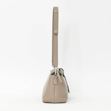 Load image into Gallery viewer, FENDI フェンディ バイザウェイ 2WAY ハンドバッグ 8BL124 ベージュ レザー シルバー金具 美品 中古 4b013023