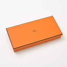 Load image into Gallery viewer, 新品未使用 HERMES エルメス ハンカチ 二枚セット A171203 ブルー ピンク ホワイト コットン ギフト 中古 4b013132