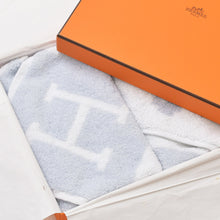 Load image into Gallery viewer, 新品未使用 HERMES エルメス ハンカチ 二枚セット 102831M ブルー ホワイト コットン エチケット ギフト 中古 4b013134