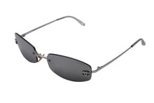 画像をギャラリービューアに読み込む, 極美品 CHANEL シャネル リムレス サングラス メガネ アイウェア ココマーク ライトグレー シルバー金具 サイズ54□19 中古 4b001358