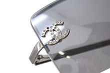 Load image into Gallery viewer, CHANEL シャネル リムレス サングラス 4092-B c.124/6I サイズ62□15 120 ココマーク ラインストーン グレー 美品 中古 4b001359