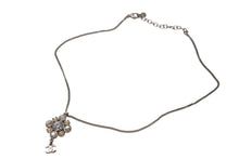 Load image into Gallery viewer, 極美品 CHANEL シャネル ネックレス ココマーク ラインストーン A12V刻印 メタル ラインストーン シルバー 14.3g 中古 4b001371