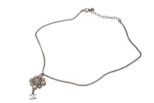 Load image into Gallery viewer, 極美品 CHANEL シャネル ネックレス ココマーク ラインストーン A12V刻印 メタル ラインストーン シルバー 14.3g 中古 4b001371