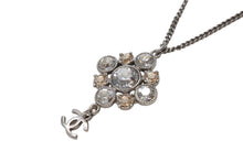 Load image into Gallery viewer, 極美品 CHANEL シャネル ネックレス ココマーク ラインストーン A12V刻印 メタル ラインストーン シルバー 14.3g 中古 4b001371