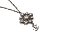 Load image into Gallery viewer, 極美品 CHANEL シャネル ネックレス ココマーク ラインストーン A12V刻印 メタル ラインストーン シルバー 14.3g 中古 4b001371