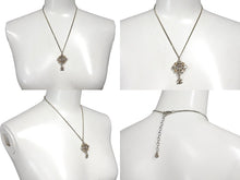 Load image into Gallery viewer, 極美品 CHANEL シャネル ネックレス ココマーク ラインストーン A12V刻印 メタル ラインストーン シルバー 14.3g 中古 4b001371