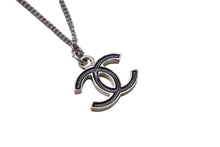 Load image into Gallery viewer, CHANEL シャネル ネックレス ココマーク アクセサリー C17V刻印 フランス製 メタル シルバー ブラック 美品 中古 4b001370