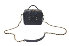 Load image into Gallery viewer, 極美品 CHANEL シャネル CCフィリグリー スモールチェーンバニティバッグ A93343 26番台 キャビアスキン ブラック ゴールド金具 4b001383